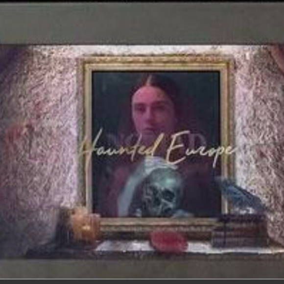 Nomad Cosmetics Haunted Europe - Picture 2 of 5